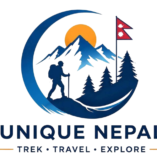 Equipo de trekking de Unique Nepal en el Himalaya